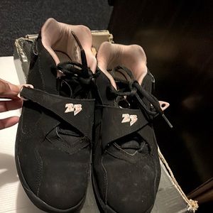 Air Jordan 8’s